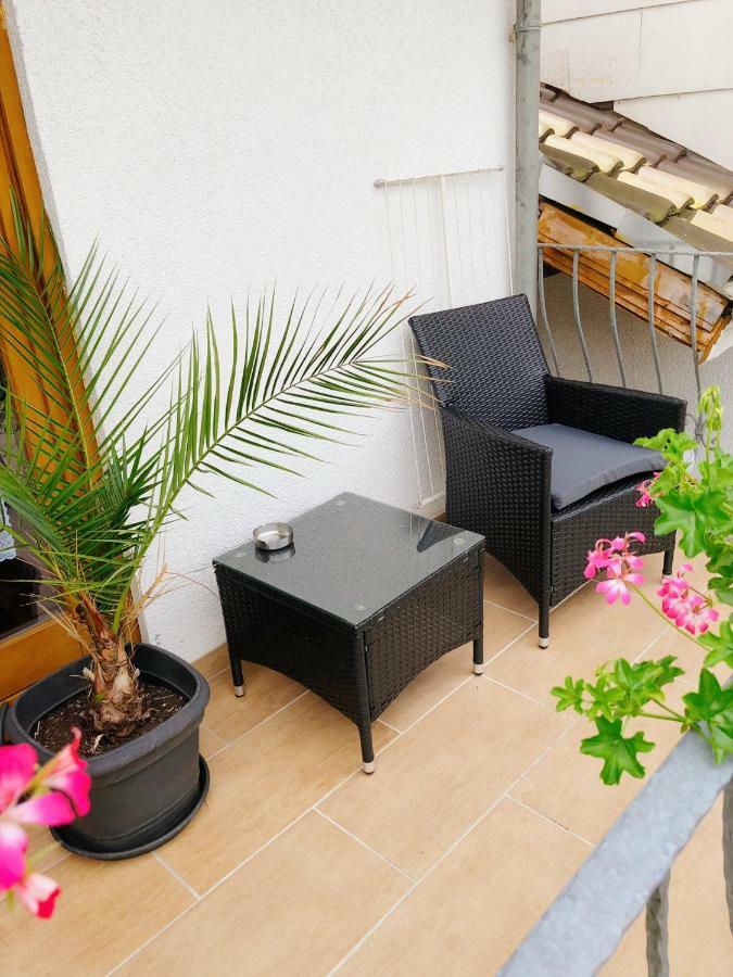 Haus Monika In Saarholzbach Lägenhet Mettlach Exteriör bild